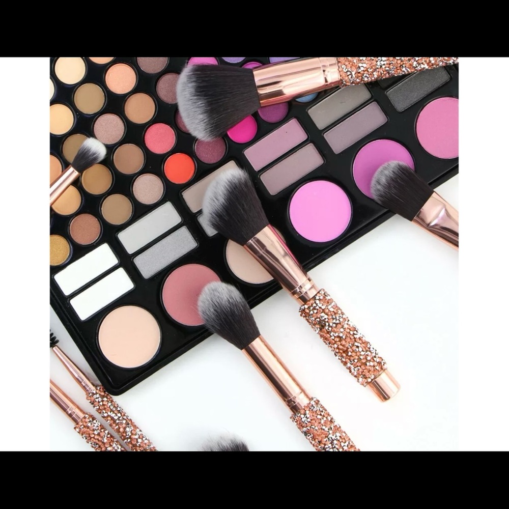 Meet your Posher, Mabel